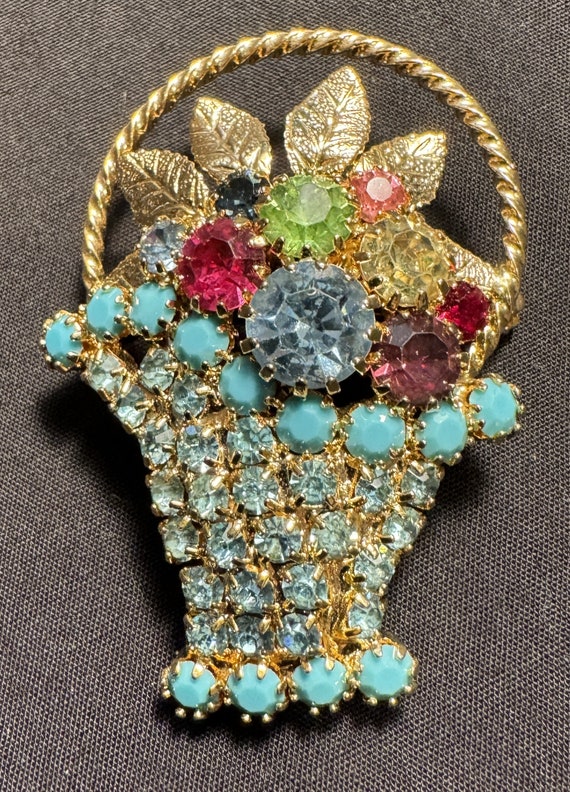 Vintage HOBE brooch, blue basket with flowers, Eas