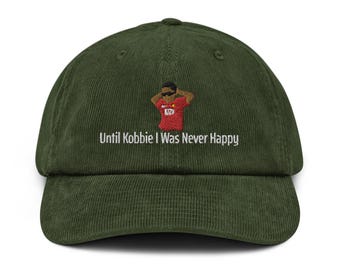 Tot Kobbie I Was Never Happy geborduurde corduroy pet met Kobbie Mainoo Cool Kid-afbeelding