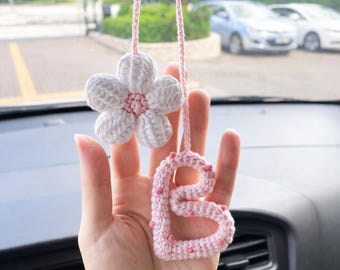 Personalized Car Mirror Charm Gift – Initial Letter Daisy Keepsake - Women Car Decor