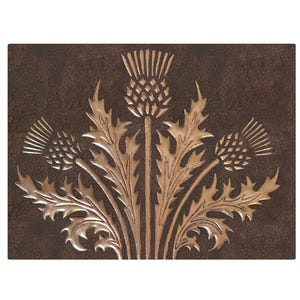 Arte de parede de cardo de cobre martelado: decoração rústica e floral escocesa para casa
