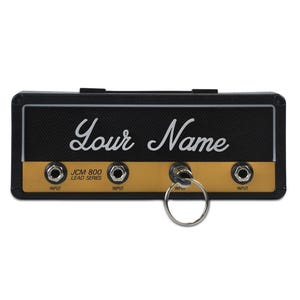 Personalized Guitar Amp Key Holder – Custom Nameplate Wall Rack with 4 Plug Keychains for Music Lovers