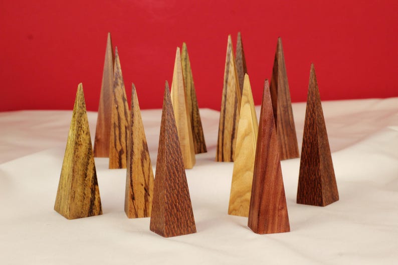 Natural Wood Ring Stand Geometric Design Pattern Triangle Shape Holder Wedding Ring Display Vanity Accessory Walnut Construction Modern Storage Solution Minimalist Style Organizer Beautiful Handmade Creation Clear Finish Essential