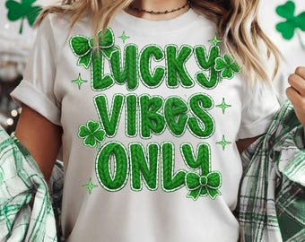 Fuskgarn endast tur vibbar png, fyrklöver, flickaktigt St Patricks-skjorta png, stickad shamrock, virkad rosett png, shamrock St Patricks dagar png