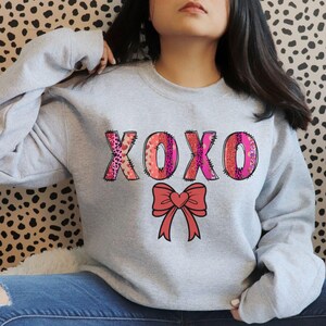 XOXO-coquette png, penseelstreekcoquette, penseelstreekhart, roze luipaard, glinsterende valentijnskaart, xoxo galentine-shirt, coquette valentijn, vday