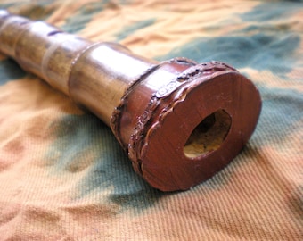 Shakuhachi de bambú negro de 1,7 m. Taladro natural. Sin daños ni reparaciones.