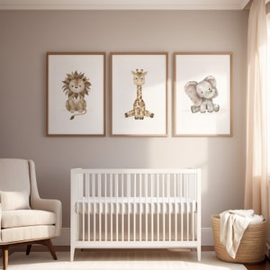 Conjunto de 3 impresiones digitales de safari para habitación infantil: león, jirafa, elefante, decoración de pared de animales, arte del zoológico, imágenes imprimibles neutrales para habitación de bebé niña y niño