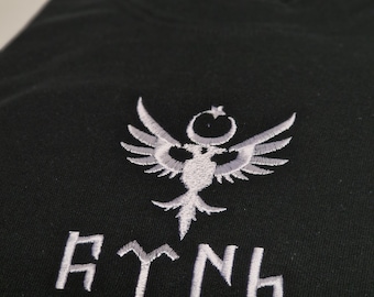 Sweatshirt with Selcuklu logo and Türk lettering / bozkurt / Göktürk / embroidery / embroidered t-shirt / gift / Türkiye Kurt