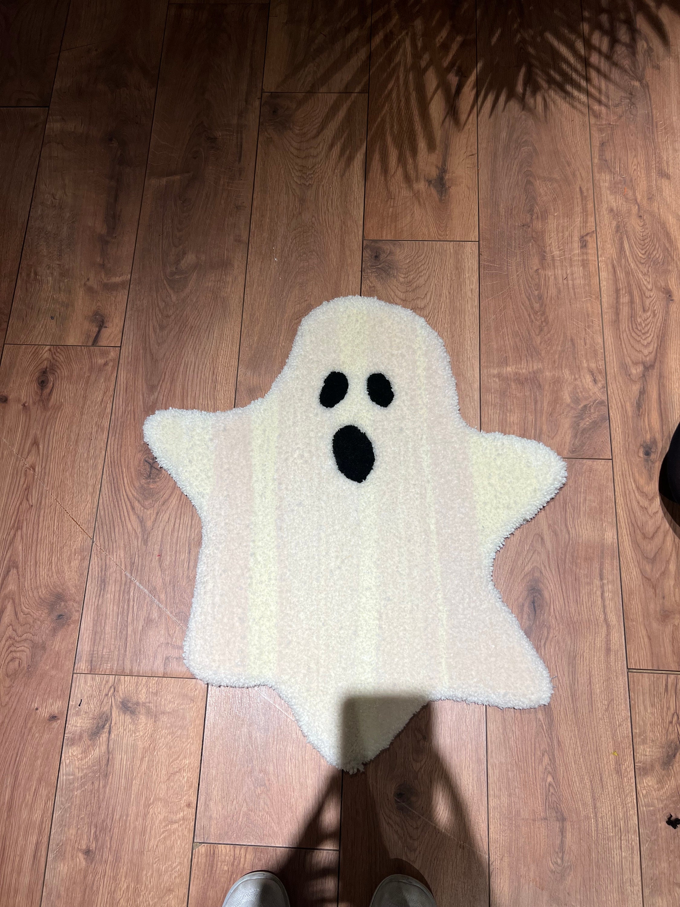 White Ghost Bathroom Rug Funny, Spooky Decor, Fluffy Cute Tufted Rug ...