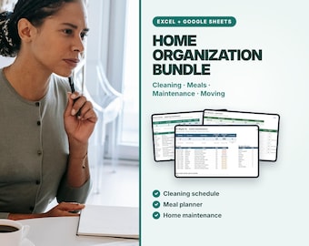 Puede incluir: Un paquete digital de organización del hogar para Excel y Google Sheets con plantillas para limpieza, comidas, mantenimiento y mudanzas. La pantalla muestra tres tabletas con tablas de datos, marcas de verificación y el texto Home Organization Bundle.