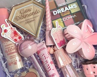 Beauty Box Geschenkset, Lipgloss & Lippenbalsam Set, Make-up Kit, Self Care Box, Lidschattenpalette, Rouge, Textmarker, süßes Geschenk für Sie