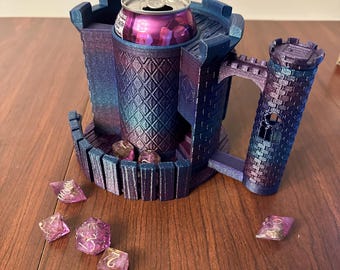 ギャラクシーダンジョンズ&ドラゴンズ ダイスタワー 缶ホルダー（コースタートレイ付き）