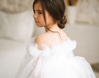 Robe de demoiselle d'honneur train, robe de demoiselle d'honneur enfant en bas âge à manches longues, robe de fille de fleur d'oranger classique, robe de demoiselle d'honneur en tulle et dentelle, robe ivoire de fille,