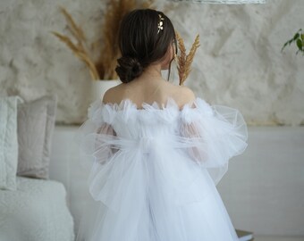 Flower girl dress tulle, Lace flower girl dress, Wedding flower dress, Ivory girl dress, Girl dress with train, First communion dress