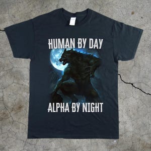 Camiseta unisex Sigma Wolf: diseño humano de día y alfa de noche, camiseta para amantes de los lobos, camiseta única con lobos, regalo para amantes de los animales, camiseta Sigma Wolf