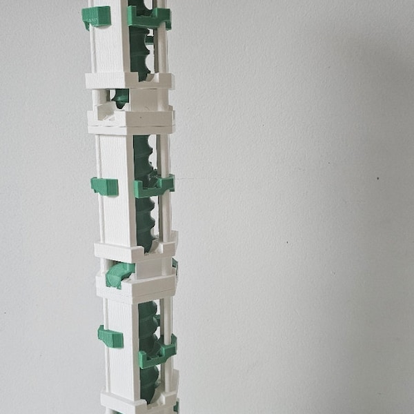 Triple modular elevator compatible with Gravitrax circuits