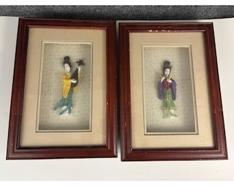Paire de plaques d'art mural geisha asiatique Shadowbox vintage encadrées 3D