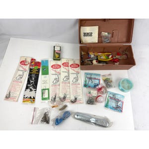 VTG Tackle Box Full Of Lures Fish Hooks Rigs Sinkers Weights Lot