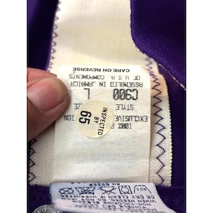 Lote de ropa vintage de los 90, 13 piezas para hombre, tallas variadas, camisetas y pantalones cortos Fila, estilo retro. imagen 9