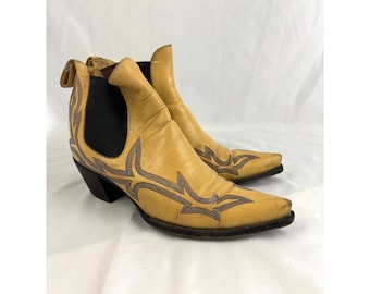 Botas vaqueras vintage de cuero marrón claro con punta estilo western, hechas en México, talla 7.5 B