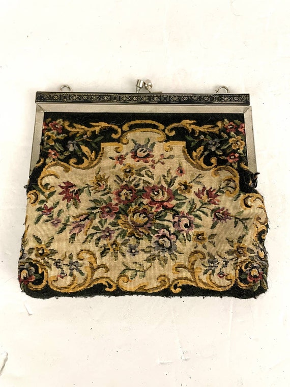 VTG Multi-colored Tapestry Floral Brocade Purse Bl