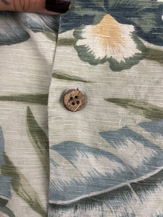 VTG Tommy Bahama Hawaiian Floral Button Up Casual… - image 8
