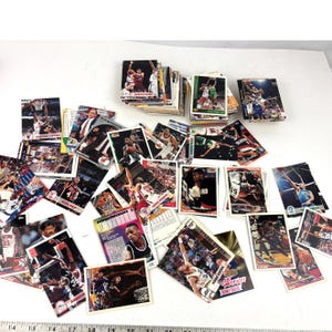 Lote de cartões colecionáveis de basquete da década de 1990, mistos, soltos, NBA Hoops, esportes Topps
