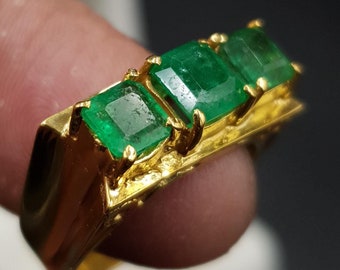 Handmade Natural Emerald Ring: 14kt Gold Band