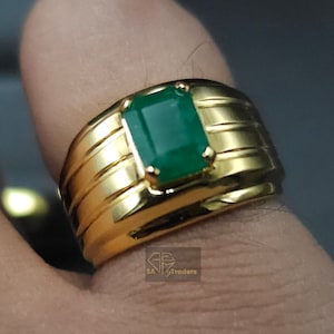 Handmade 14k Gold Emerald Ring - Green Stone Band