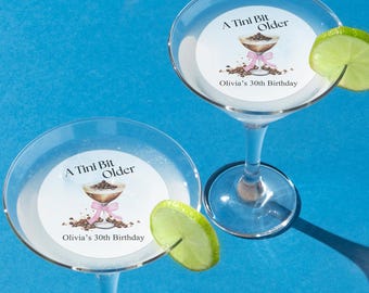 Espresso Martini Birthday Drink Toppers/A Tini Bit Older Cocktail Toppers/Essbarer Geburtstag Cupcake Topper/Schmutzige Martini Geburtstagsdekoration