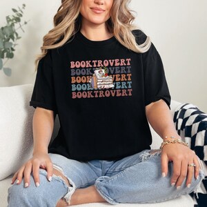 Booktrovert T-Shirt, Book Lover Shirt, Bookish Shirt, Reading Shirt, Bookworm Shirt, Library Lover Shirt, Librarian Shirt, Literature Shirt