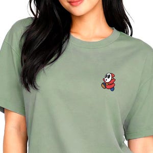 Shy Guy besticktes Shirt, Unisex Gamer Tee