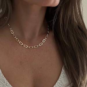 Collar con cadena cuadrada gruesa chapada en oro