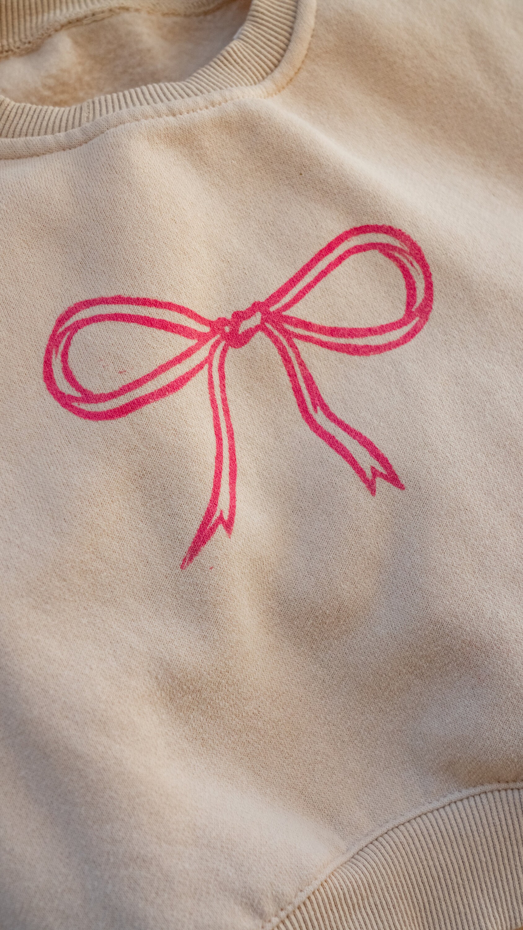 Hand Printed Pink Bow and Ribbon Block Print Baby/kids Beige Crewneck ...