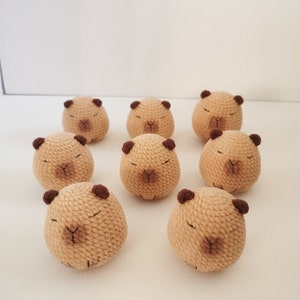 Crochet Capybara Keychain: Handmade Yarn Backpack Pendant