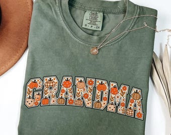 Fall Grandma Shirt, Comfort Colors Pumpkin Grandma T-Shirt, Cute Autumn Floral Grandma Tee, Vintage Fall Shirt, Gift for Grandma