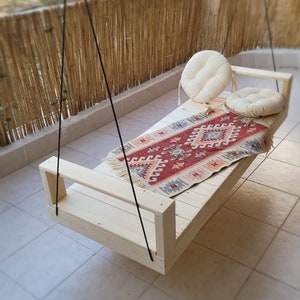 Rustikales Kiefernholz Schaukelbett: Veranda Garten Dekor, Bauernhaus Stil