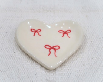 Platos de baratijas hechos a mano con forma de corazón - PEDIDO ANTICIPADO