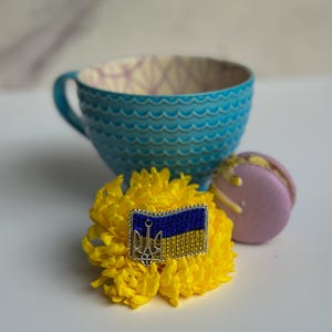Flag\pin\brooch\patriotic brooch/ Ukrainian flag/patriotic gift