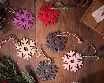 Set of 6 handmade leather Christmas ornaments, Snowflake shaped genuine Italian leather