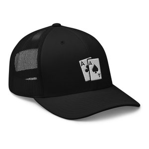 Boné Pocket Aces Poker Trucker - Ás de Paus e Ás de Espadas - Presentes para jogadores de pôquer, viagens ao cassino, jogos de cartas, presentes para ele