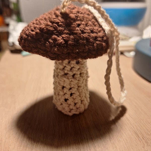 Porte-clé champignon pour baume à lèvres