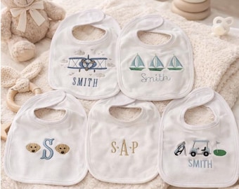 Babero con monograma para bebé / Regalo bordado para baby shower de niño
