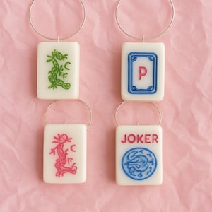 Mahjong Weinglas Charms Set von 4 rosa Rückseite