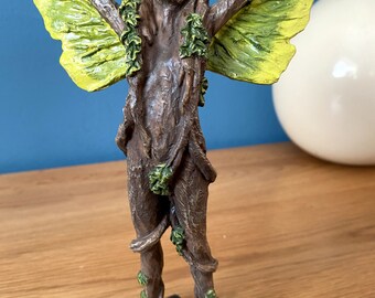 Forest Sprite Ornament with Green Wings Figurine Fairy Pixie New & Boxed 21.5cm