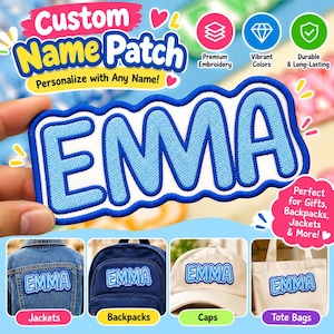 Puede incluir: Un parche de nombre personalizado con el nombre EMMA en letras bordadas de color azul claro con un borde azul oscuro sobre un fondo blanco. El parche tiene un borde ondulado y se muestra aplicado en una chaqueta vaquera, mochila, gorra y bolso.