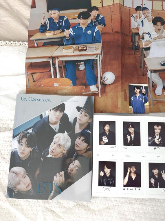 BTS Us, Ourselves, フォトブック Amazon.com: Special 8 Photo Folio-Us, Ourselves, and BTS 'WE