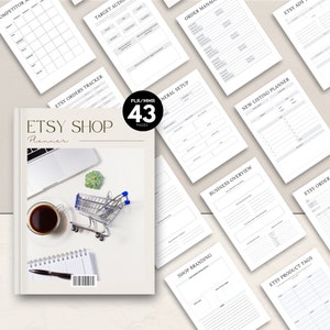K&ouml;nnte beinhalten: Ein wei&szlig;er und grauer Etsy Shop Planner mit 43 Seiten. Der Planer enth&auml;lt Arbeitsbl&auml;tter f&uuml;r die Wettbewerbsanalyse, die Zielgruppe, den Etsy-Bestelltracker, das Bestellmanagement, den Planer f&uuml;r neue Angebote, Etsy-Anzeigen, Etsy-Produkt-Tags, die Gesch&auml;fts&uuml;bersicht, das Shop-Branding und die allgemeine Einrichtung. Das Cover zeigt einen Laptop, einen kleinen Einkaufswagen, eine Tasse Kaffee und ein Notizbuch mit einem Stift.