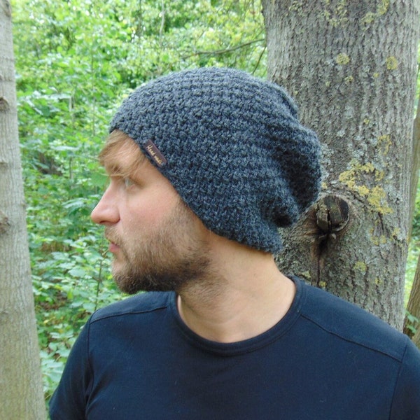 Bonnet pour homme en laine d'alpaga fabriqué à la main bonnet d'hiver pour homme anthracite gris foncé chaud et doux chapeau pour homme respectueux de l'environnement bonnet d'hiver ample pour homme