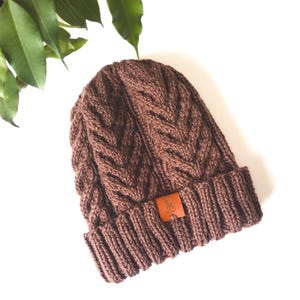 Bonnet en laine d&#39;alpaga tricoté à la main : bonnet d&#39;hiver en tricot torsadé marron