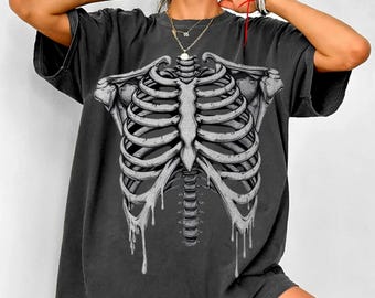 Rib Cage Skeleton Vintage 90s T-Shirt – Retro Y2K Comfort Colors® Goth Tee, 2000s Emo Grunge Oversized Shirt, Dark Art Graphic Top